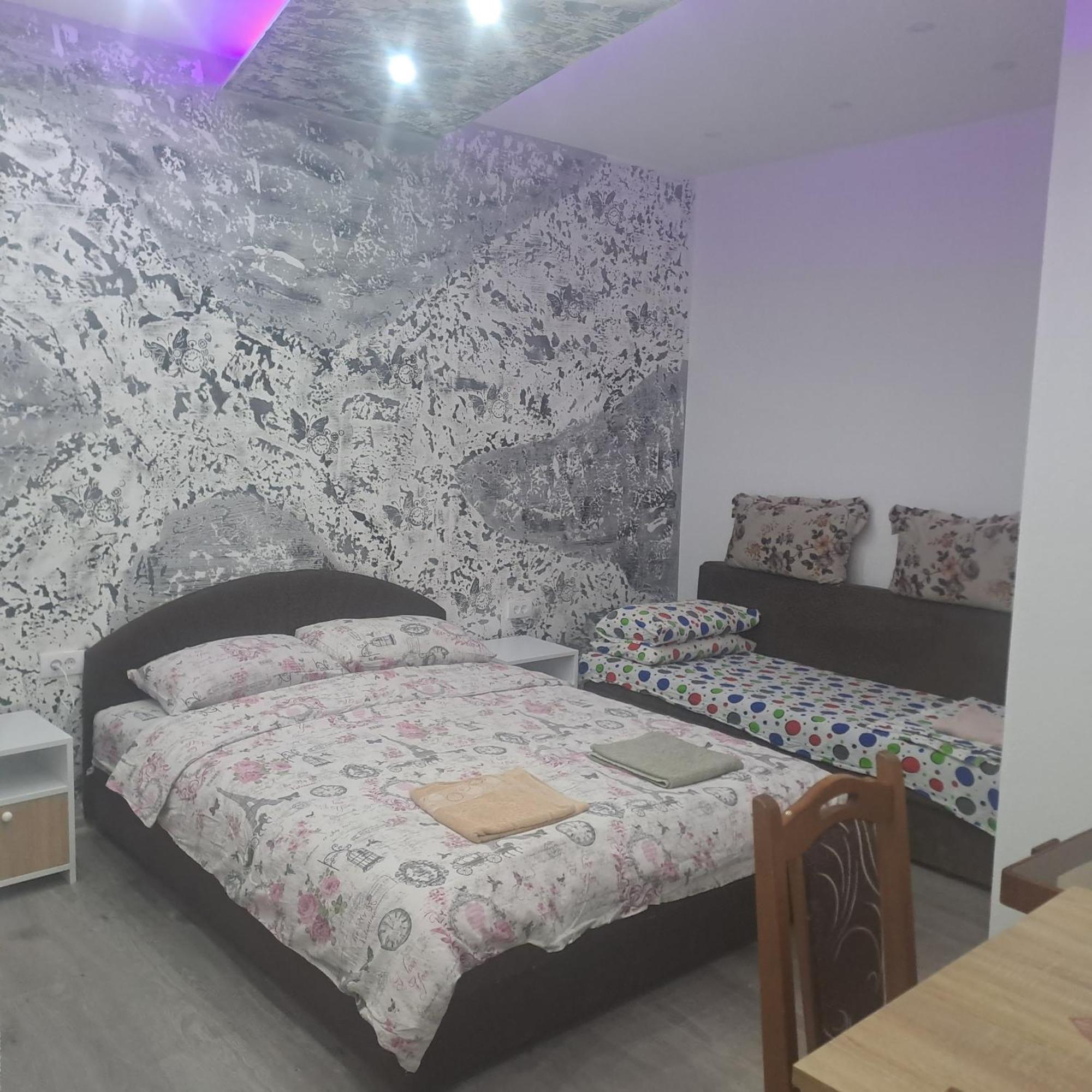 טרביניה Apartmani Kosjerina מראה חיצוני תמונה